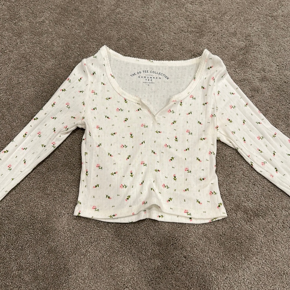 White floral Shrunken tee from Aeropostale